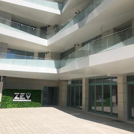 La Mare - Elena Apartmán Năvodari